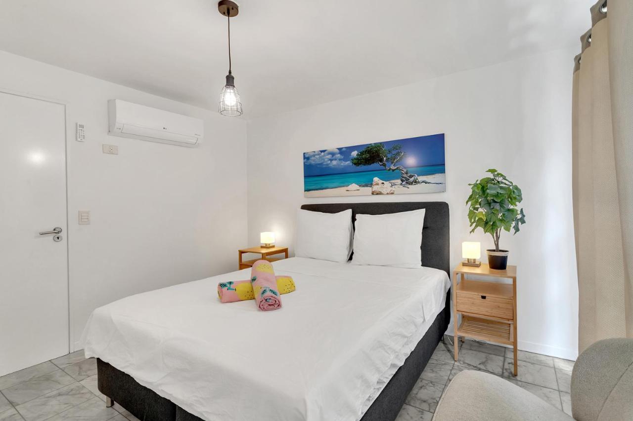 Caribbean Court Apartment Djodjo คราเลนไดค์ ภายนอก รูปภาพ